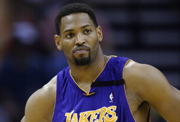 How many championship rings does Robert Horry have?