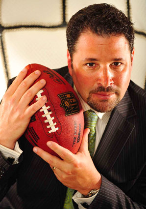 NFL Agent Drops The Dime On Paying Athletes In College