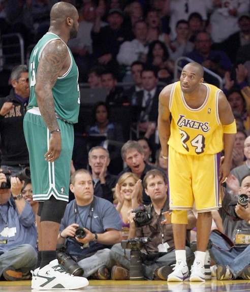 The Assist: Kobe Scores On Shaq Then Stares Him Down [Photo]
