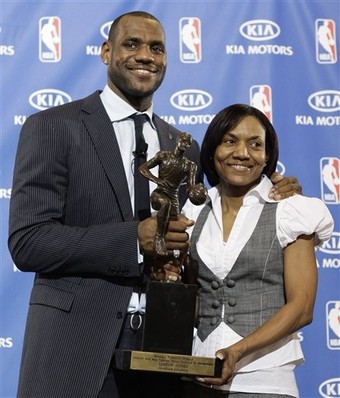 LeBron James’ Mother Gloria Arrested For Assault In Miami
