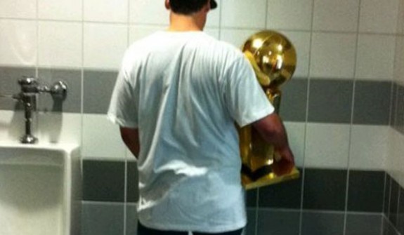 The Assist: Mark Cuban Takes The Larry O’Brien Trophy To The Lou [Photo]