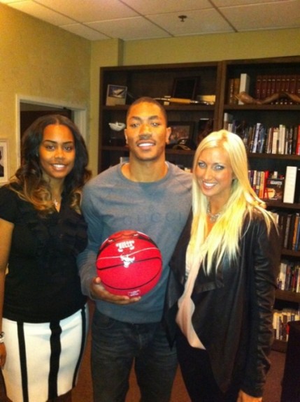 The Assist: Derrick Rose Attends Church With His Fiance [Photos]