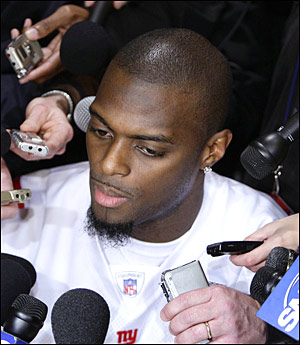 WR Plaxico Burress Signs A 1-year Deal With The New York Jets