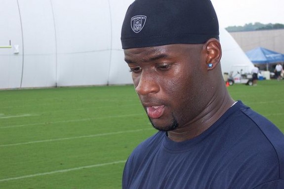 Vince Young signs 1-year deal with Bills