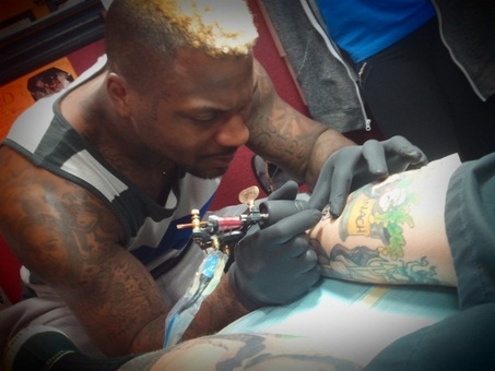 Mavericks Guard DeShawn Stevenson Is A Tattoo Artist Too [Photos]