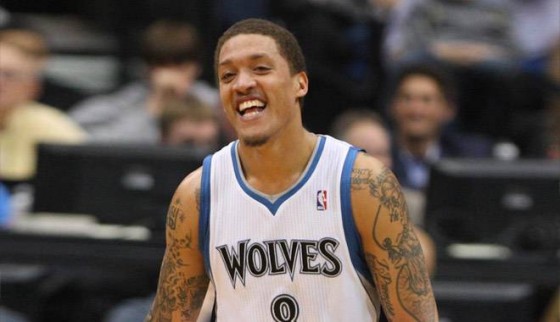 Michael Beasley to the Phoenix Suns in a 3-year deal