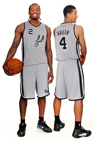 San Antonio Spurs debut new jersey [photos]