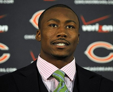 What’s Beef? Bears Brandon Marshall & NFL analyst Warren Sapp have an issue [video]