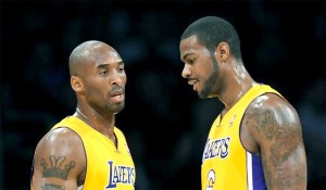 Lakers-Kobe-toEarl-Clark