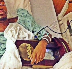kevin-ware-trophy-pictures