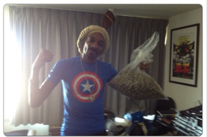 Snoop-Dogg-wins-pound-weed