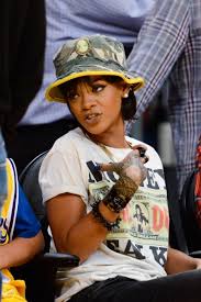 Rihanna-Lakers-Game