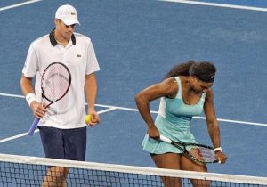 Serena_Williams-smash-racket=Isner