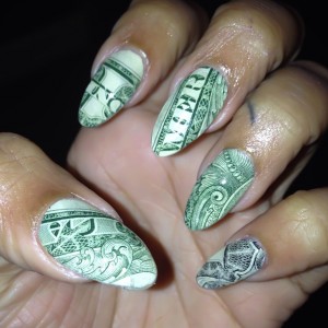 Lala-Money-Nail-Art