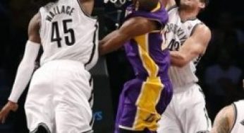 Dunk of the night: Kobe Bryant baptized Gerald Wallace & Kris Humphries [video]