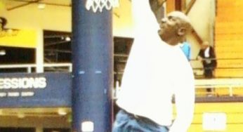 Old men can dunk: 50-year old Michael Jordan & 57-year-old Michael Cooper can still dunk [video]