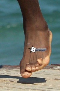 Lebron james best sale pinky toe