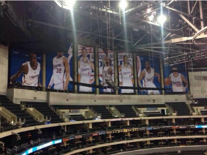 clippers-banners-close-up