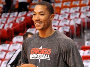 derrick-rose-injures-right-knee