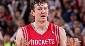 Houston Rockets center Omer Asik asks to be traded