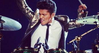 Bruno Mars & Red Hot Chilli Peppers Rock Pepsi Halftime show at Super Bowl 48 [video]