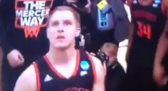 Mercer’s Kevin Canevari Hits His Nae Nae [Video]