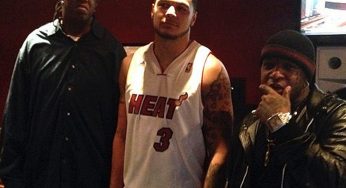 NFL Draft prospect Mike Evans signs with Cash Money Sports [photo]