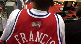Steve Francis Sings “Drunk In Love” While Giving Himself A Champagne Shower [Video]