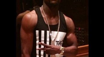 Fashion Glance: Floyd Mayweather Jr. rocks riding boots [photo]