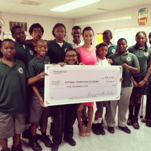 Draya-donates-playground