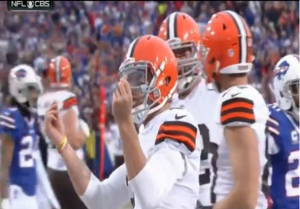 Johnny-Manziel-Money-sign