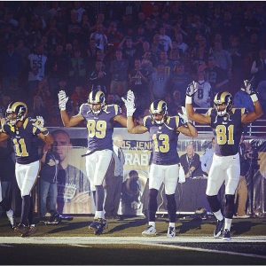 rams-ferguson-hands-up+dont-shoot