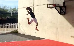 odell-beckham-dunks