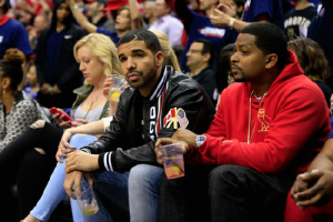 Drake-Courtside-Wizards-vs-Raptors