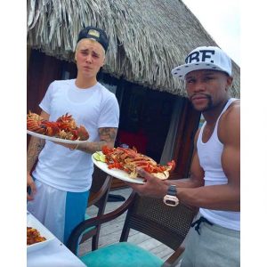 Floyd-Mayweather-Justin-Bora-Bora